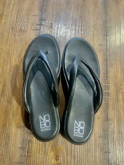 No boundaries black sandals