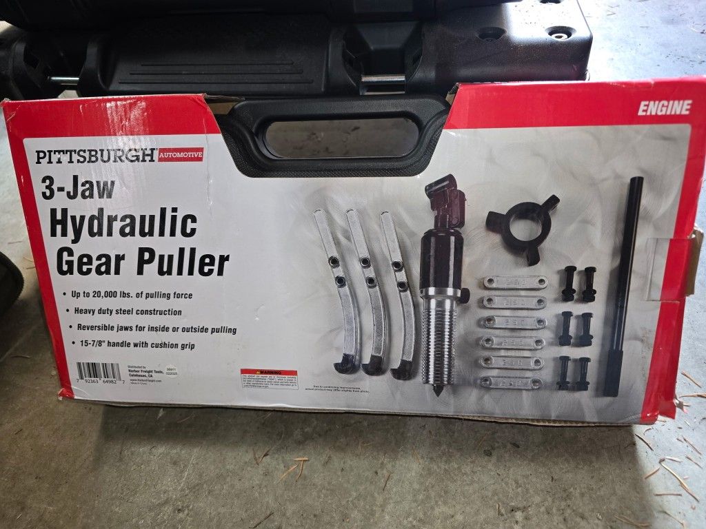 Pittsburgh 3 Jaw Hydraulic Gear Puller
