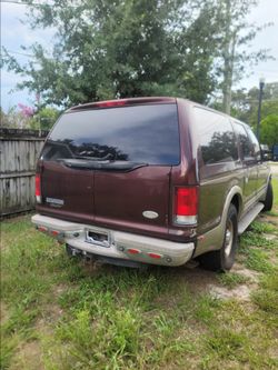 Ford excursion 2001    6.8 V8 gas