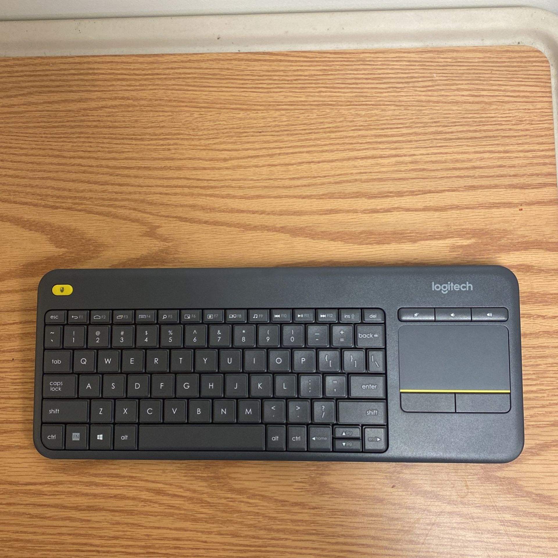 Logitech K400+ Keyboard