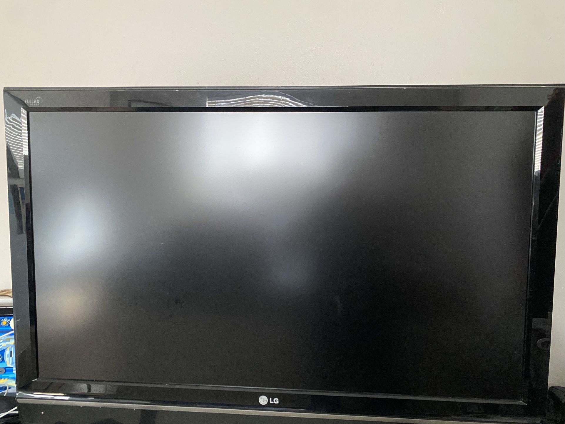 Tv 47 “ Diagonally