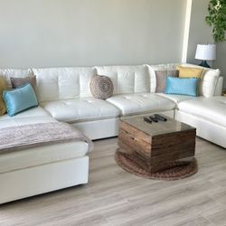 Like new couch & ottomans