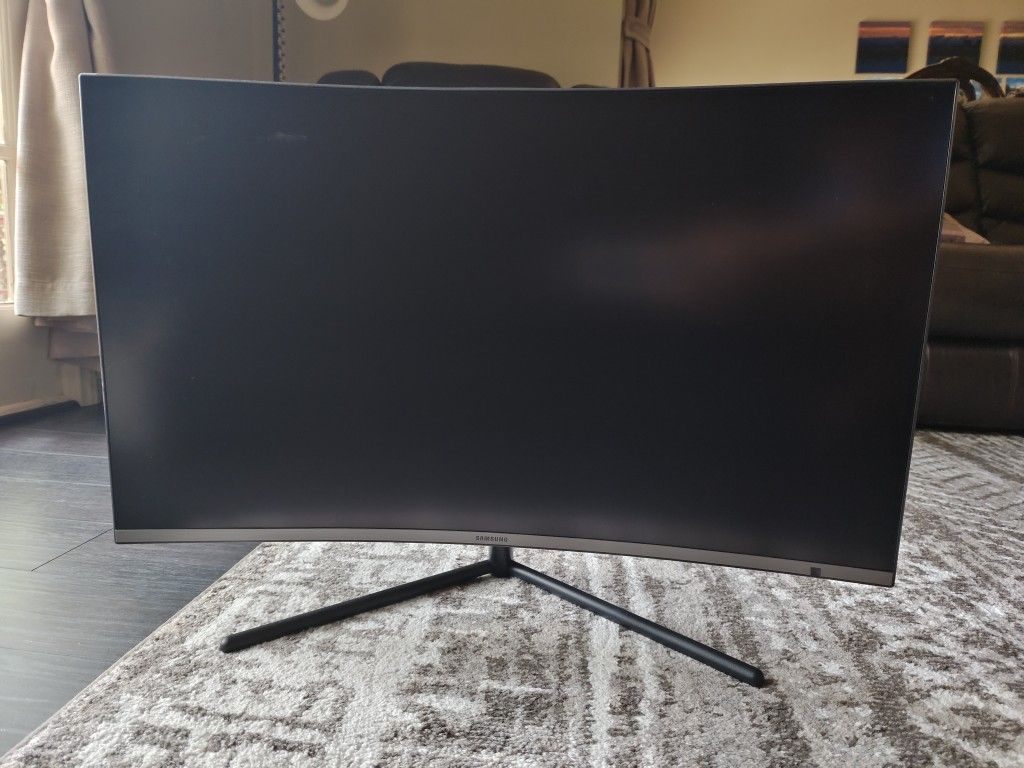 Samsung UR59C 32" 4K 60Hz Curved Monitor