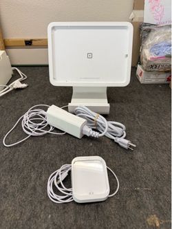 Square IPad stand + receipt printer and barcode reader