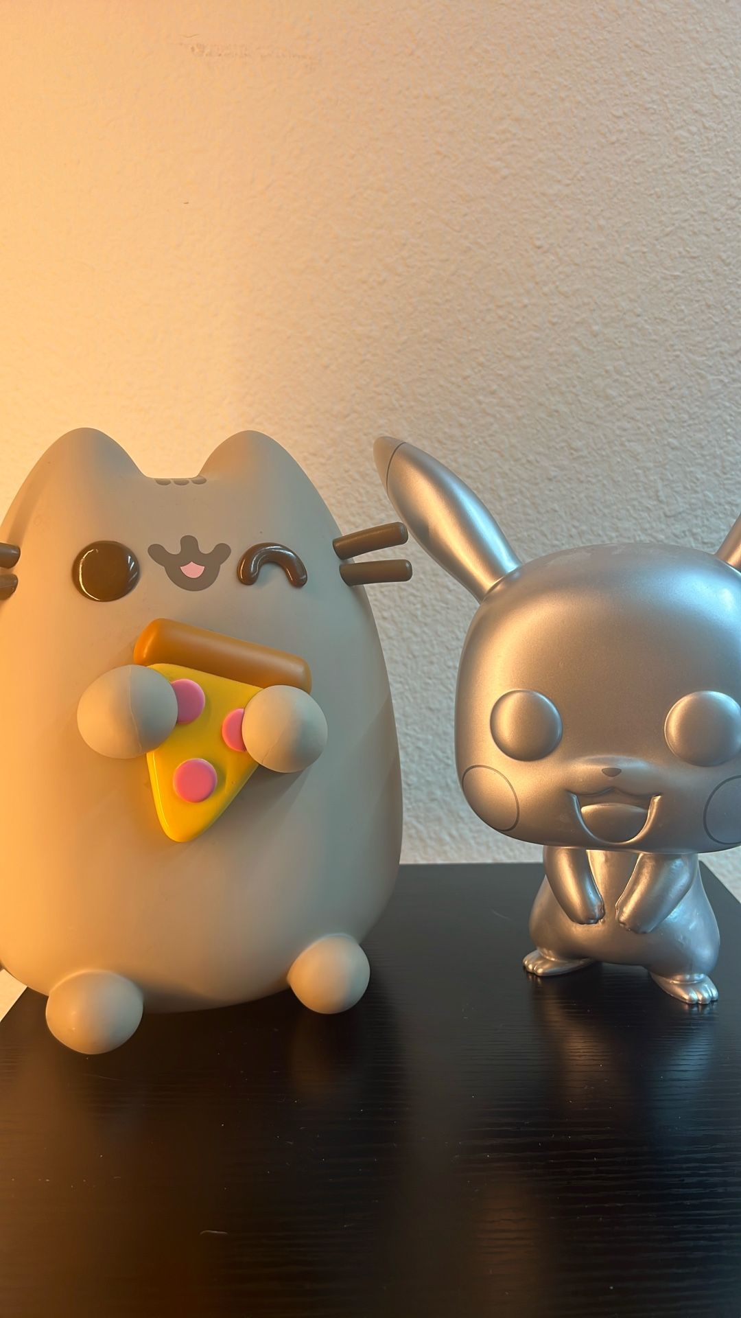 jumbo funko pusheen & pikachu metallic