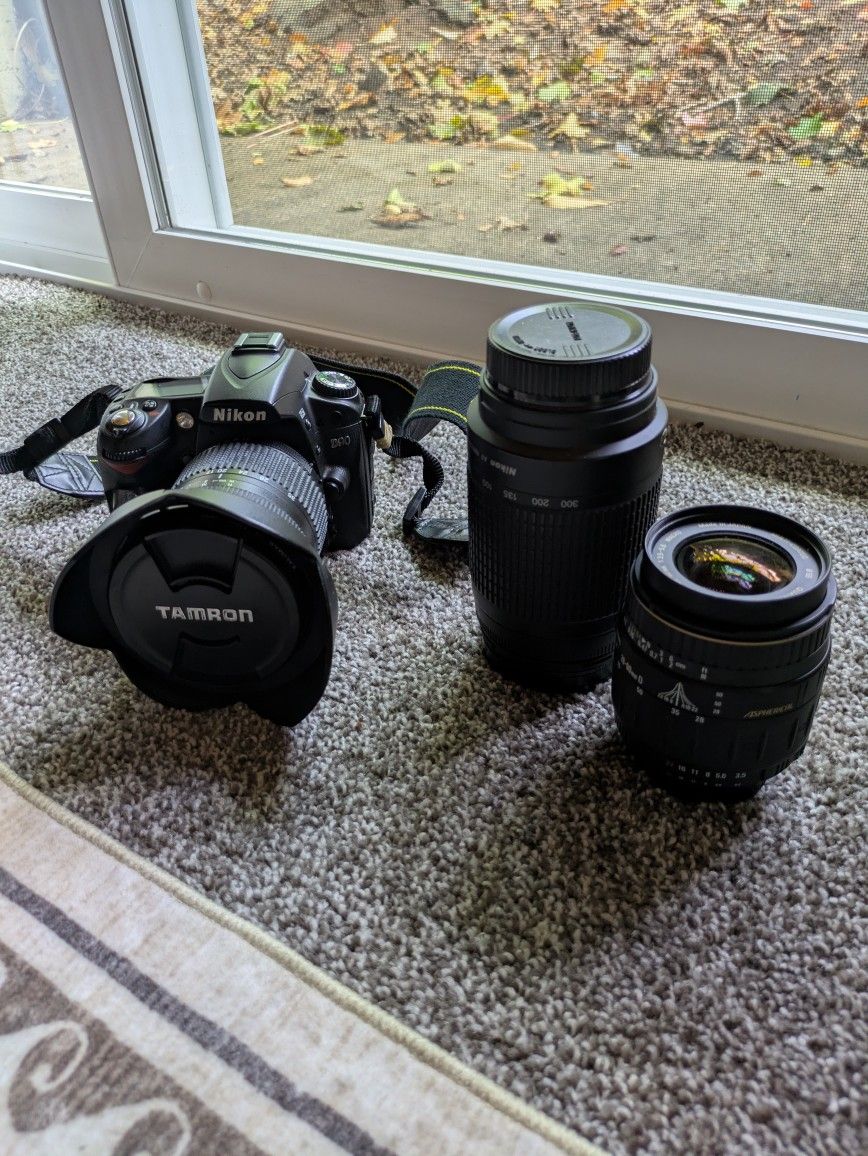 Nikon D90 Digital Camera