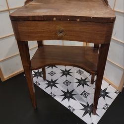Cute Side Table with Drawer
