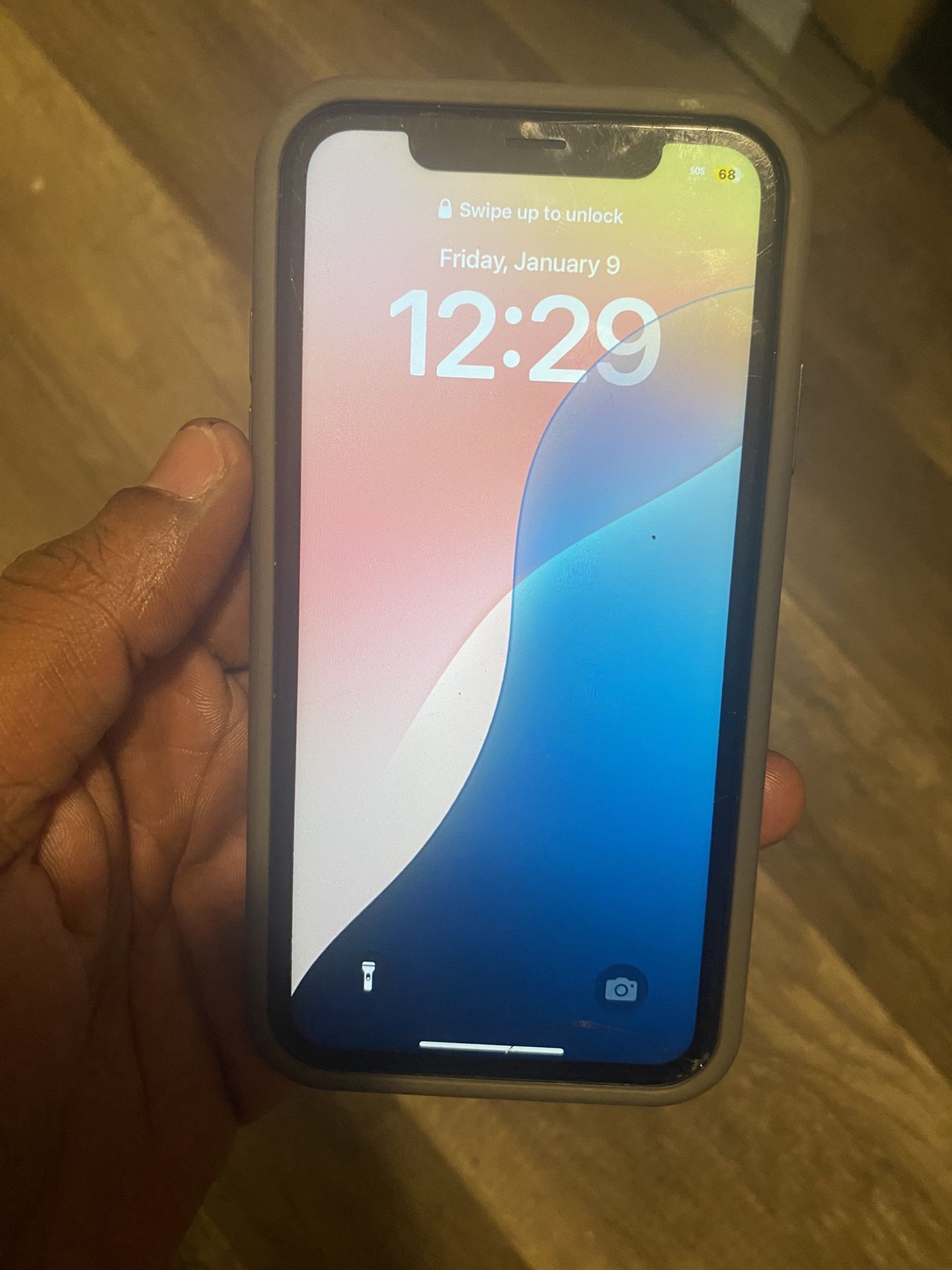 iPhone XR 64gb Cricket Wireless
