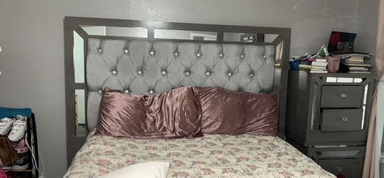 Queen grey bedroom set