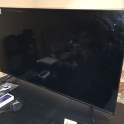 Hisense (Roku) 58 Inch TV Led/ LCD 