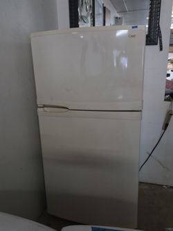 Kenmore Top And Bottom Refrigerator 1 year warranty