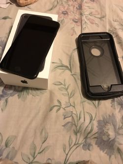 UNLOCKED IPHONE 7 128gigs MATTE BLACK