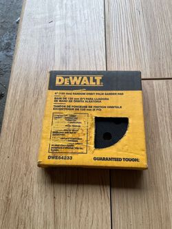DEWALT 5 in. Random Orbit Palm Sander Pad