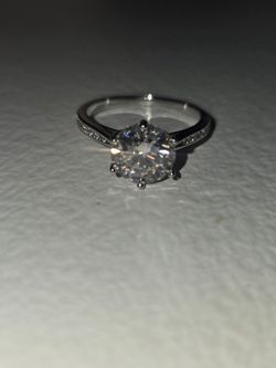 1k ENGAGEMENT Ring