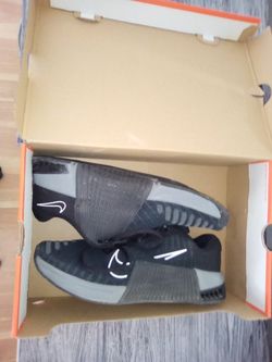 Nike Mens 10.5 Metcon 9