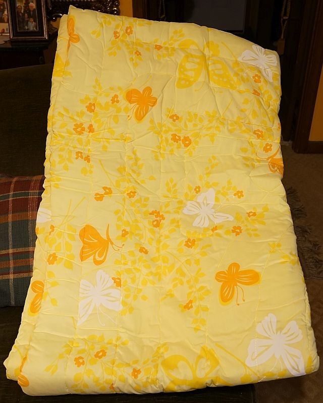 New Full Size Quilted Comforted 