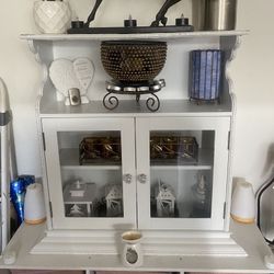 4 Shelve Unit