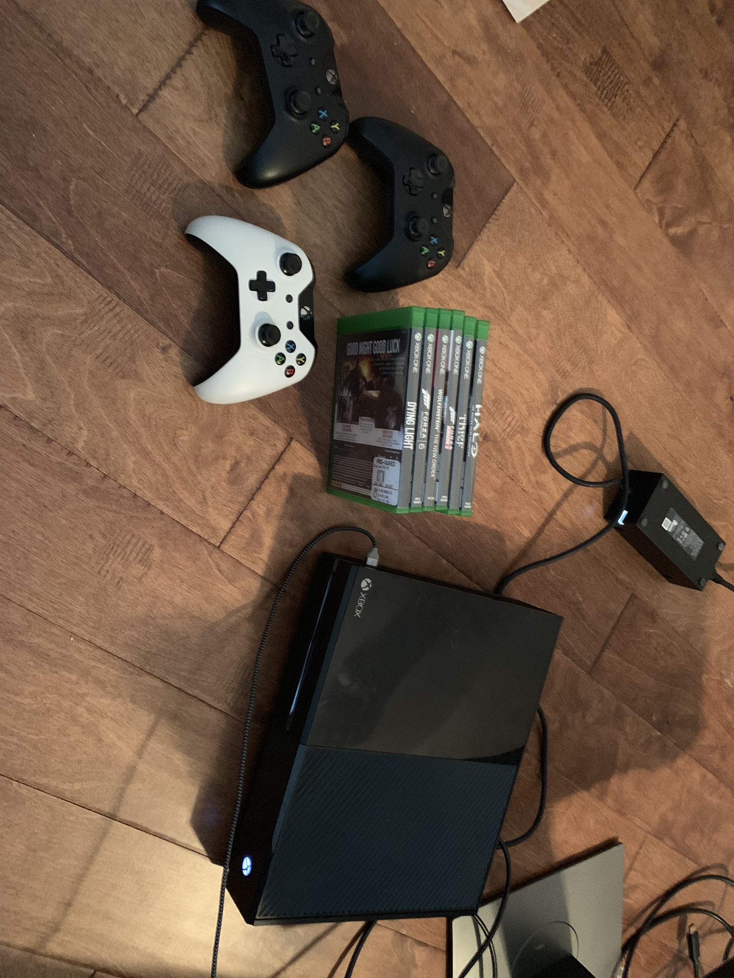 Xbox One Bundle with EXTRAS!!