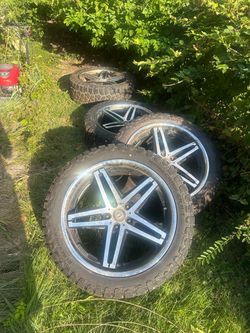 22” Blackhawk Wheels + 285/45R22 Tires — 4 Wheels + Extra Rim — Adapters Included