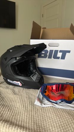 dirt bike helmet