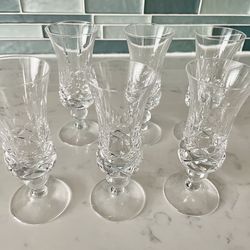 REDUCED……6 Crystal Waterford Liqueur Glasses - $45 Mill Creek / Bothell)