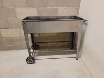 FREE planter with wheels and shelf