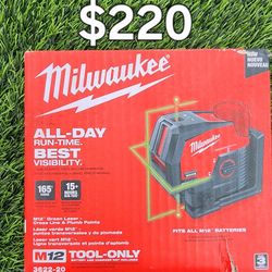 MILWAUKEE M12 GREEN LASER CROSSLINE