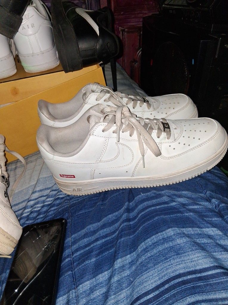 Nike Air Force 1 Low Supreme "Box Logo White" Sneaker