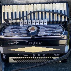 Palmer Hughes TITANO Acordiom 7/3 Switch 