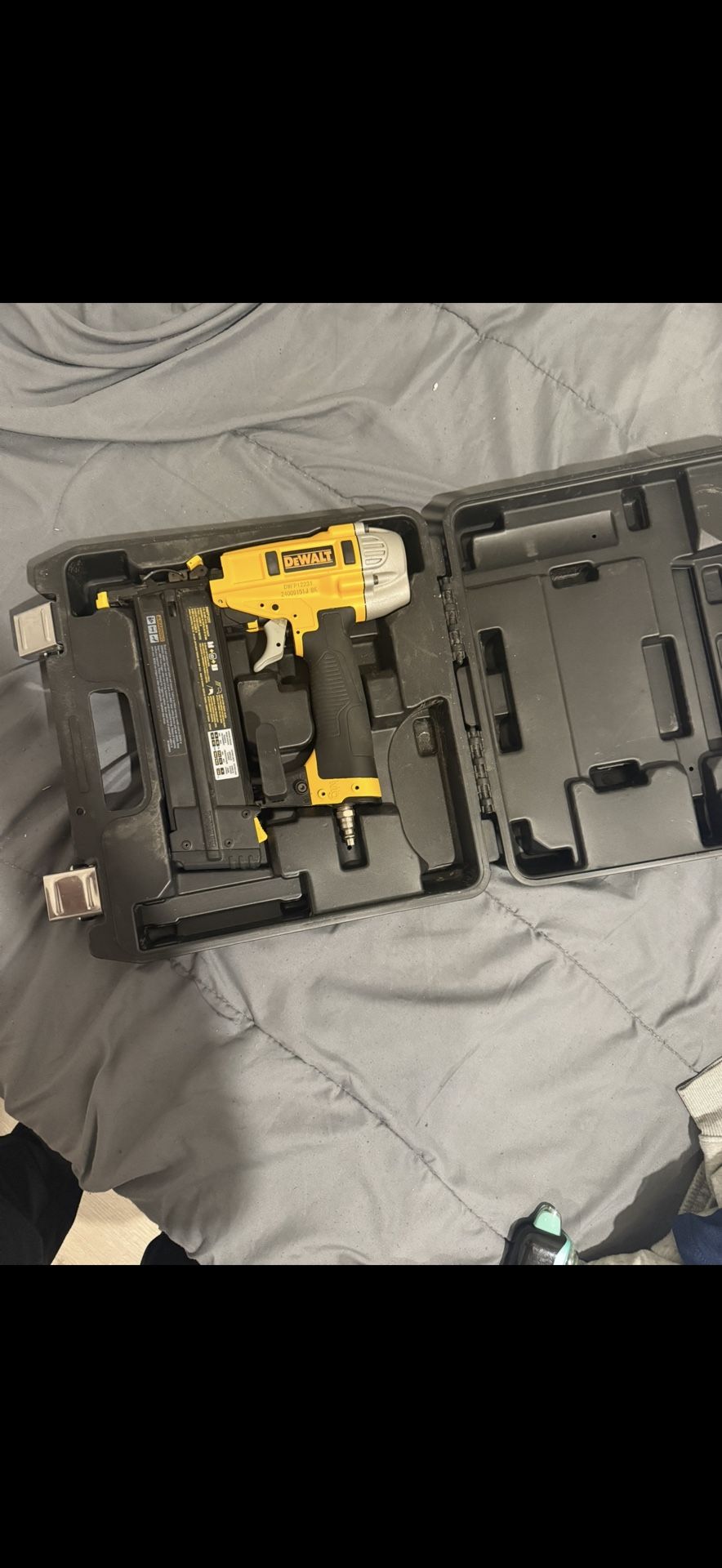 Dewalt Brad Nailer 18 Gauge