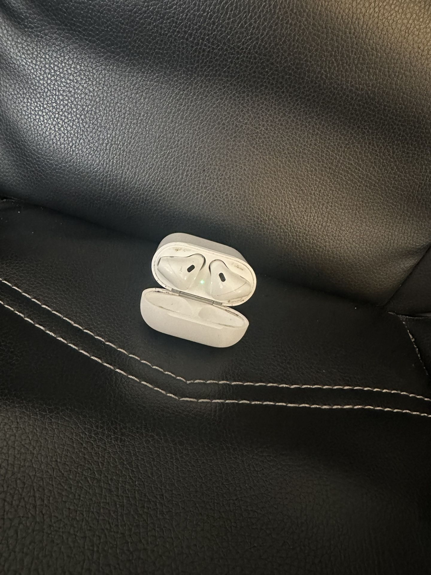 Apple AirPods With Charging Case - 2nd Generation