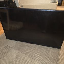 LG 42" And Wall Mount