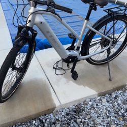 Trek Allant+ 7s E-bike Hybrid Electric Bicycle Medium Mid Motor