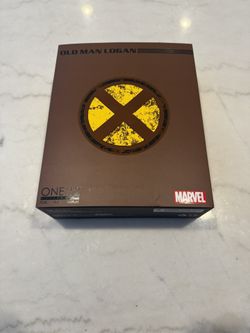 Mezco - Marvel One:12 Collective Old Man Logan