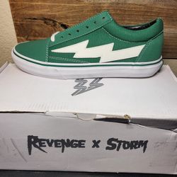 *NEW* Ian Connor Revenge X Storm Bolt Green Authentic Size Men’s 7