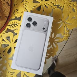 Unlocked For International IPHONE 17 PRO MAX 512GB