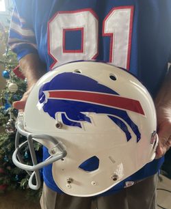 BUFFALO BILLS FOOTBALL HELMET