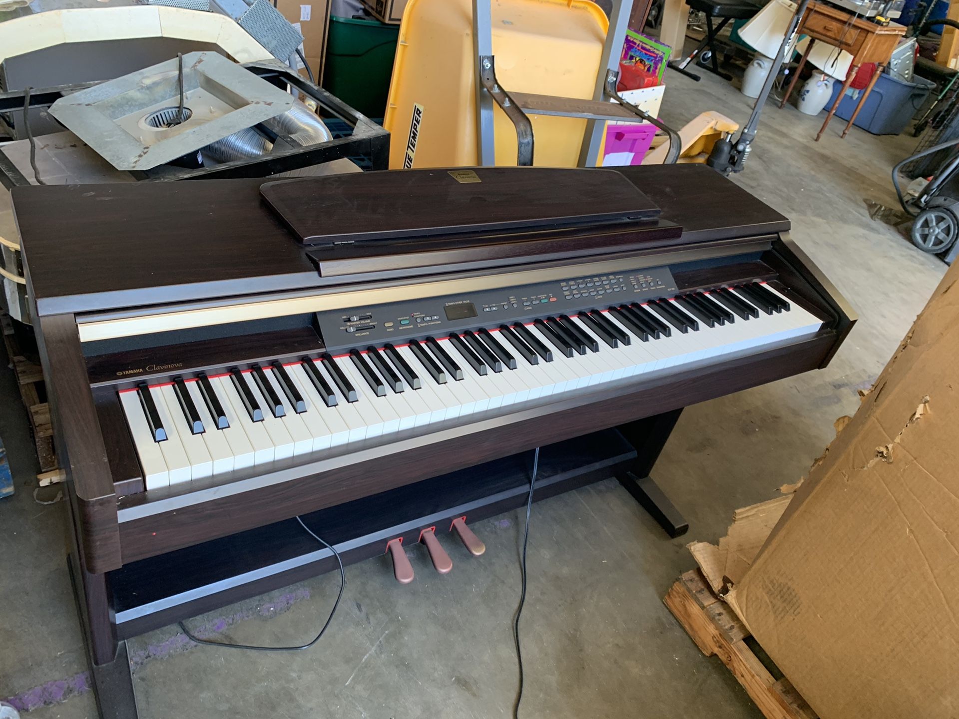 Yamaha clavinova digital piano. Works great