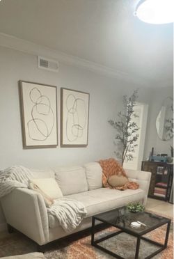 White/cream Couch