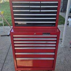 2 Piece  19 Drawer Tool Box 4 Keys.