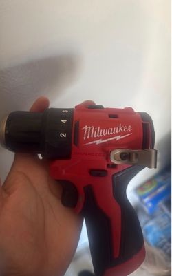 Milwaukee brushless drill M12