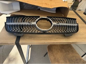 Mercedes grille