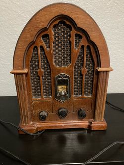 GE General Electric 7-4100JA Cathedral Style AM/FM Radio
