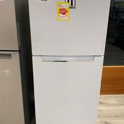 MAGIC CHEF HMDRW TOP FREEZER REFRIGERATOR W7D6X