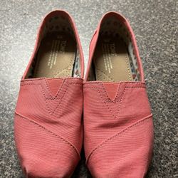Toms Women Sz 6