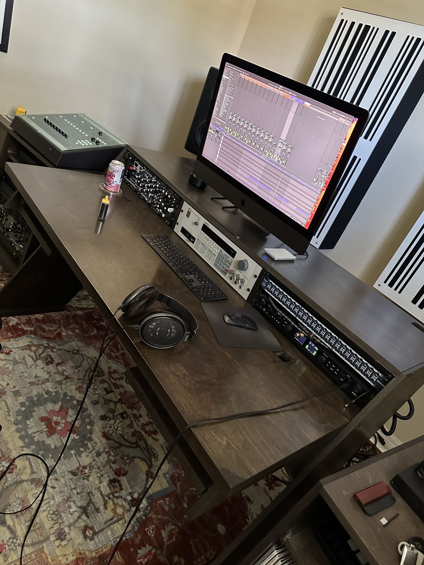 Output Platform Akai MPC EMU ROLAND SP1200 Producer Desk Synthesizer Keyboard Tray Audio Production Recording Engineer Desk