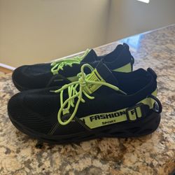Running Shoes Size 9.5