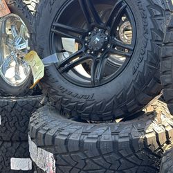 WHEELS VROCK 17x9.5 TOYOTA CHEVY 6x5.5