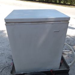 26x38 Chest Freezer 42 Inches High Works Great 