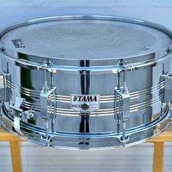 Tama Swingstar 6.5x14 Chrome Snare Drum. Great working condition. Awesome sound!